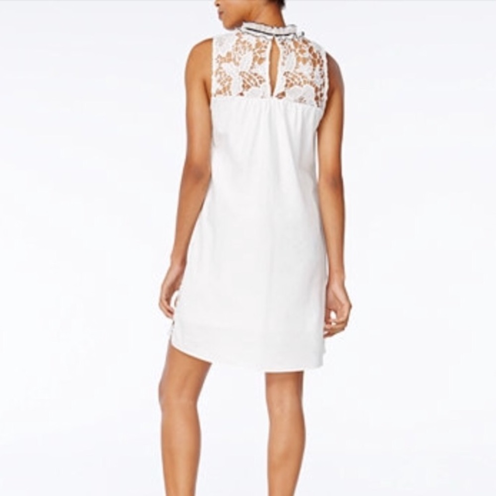 Kensie, High-neck lace shift dress
